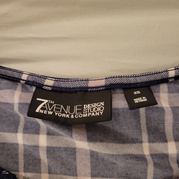 Blue & white checkered top XS - Picture 2 of 5